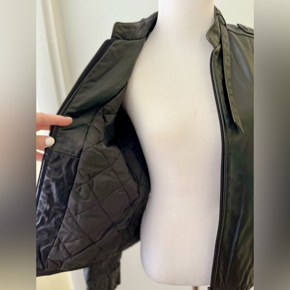 Vintage Leather Jacket 70s/80s Black Unisex Moto Bomber Size M/L Tab Shoulder - Picture 5 of 15